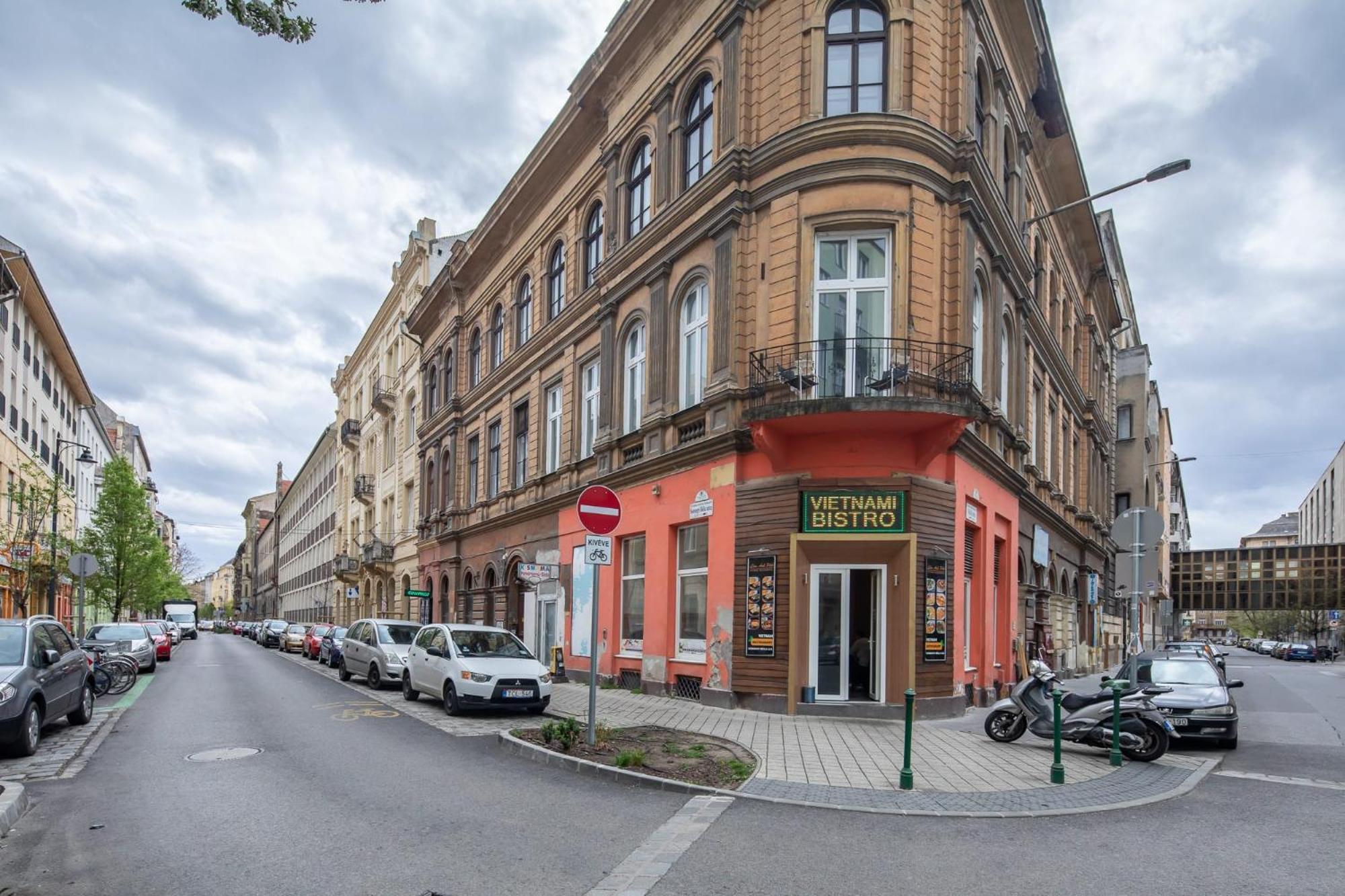 Central - New - Easy Sleep Budapest Exterior photo