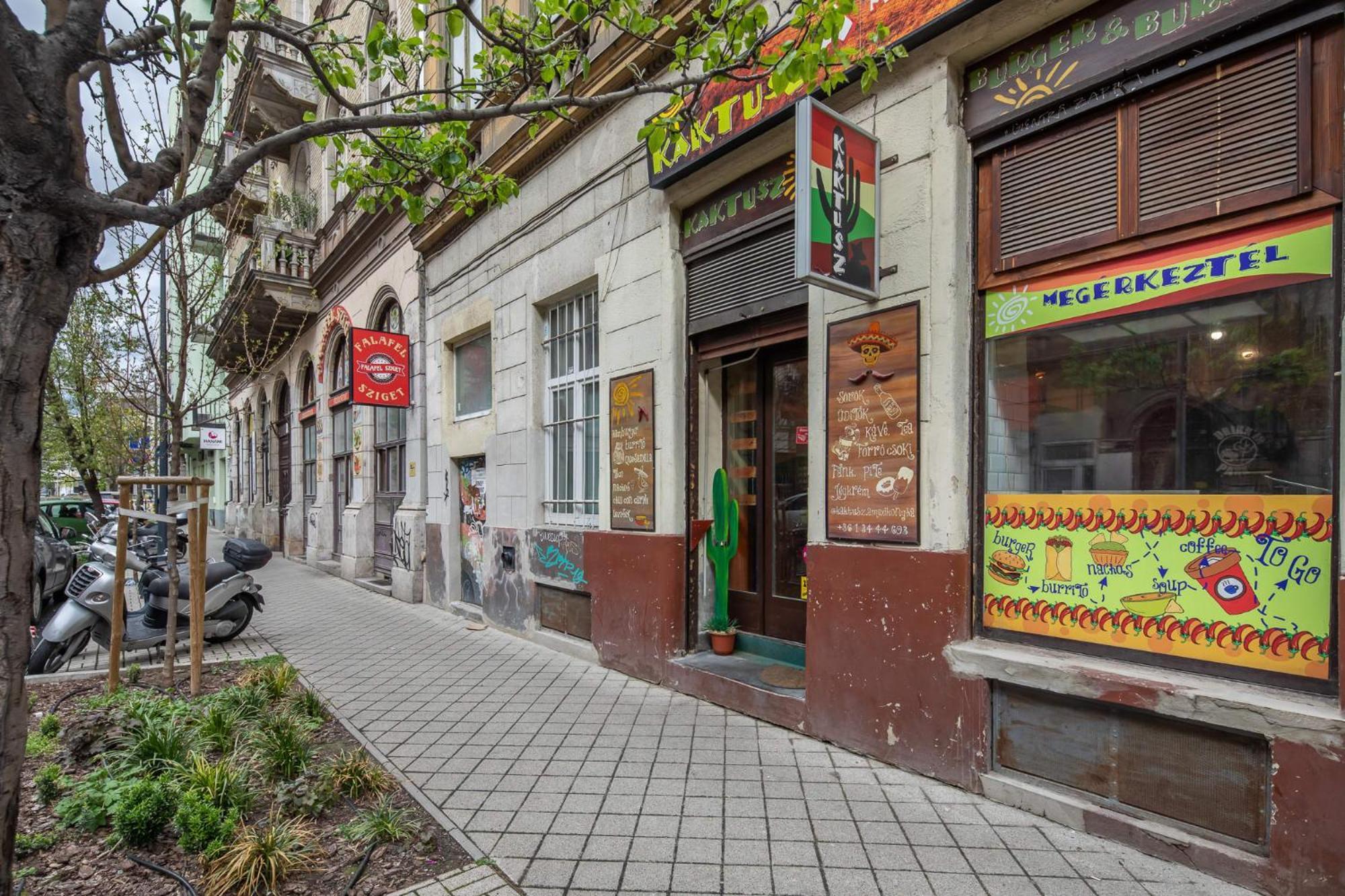 Central - New - Easy Sleep Budapest Exterior photo